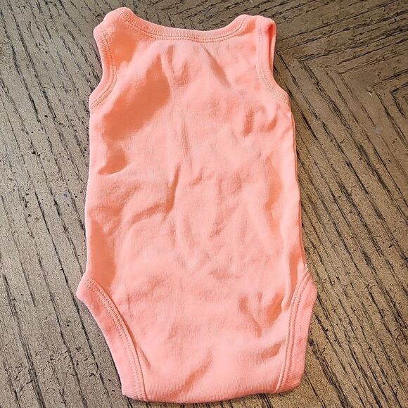 Newborn onsie Mommy Whaley Loves Me - Picture 4 of 5